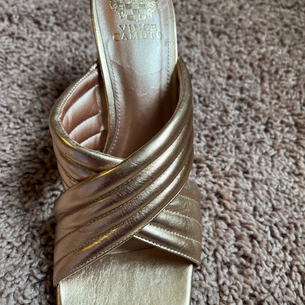 Shoes - Picture 3 of 6